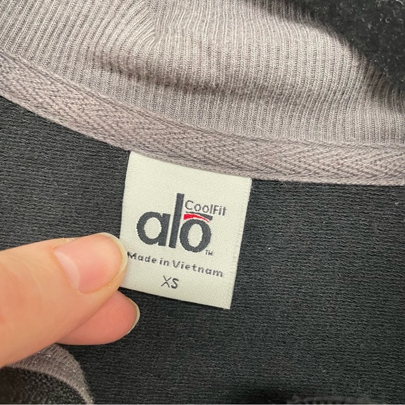 Alo Yoga Black Full Zip Raw Hedges Fitness Running Jacket XS - Picture 5 of 12
